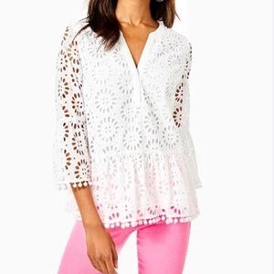 Lilly Pulitzer Bekah white pinwheel eyelet flounce top size L EUC resort wear